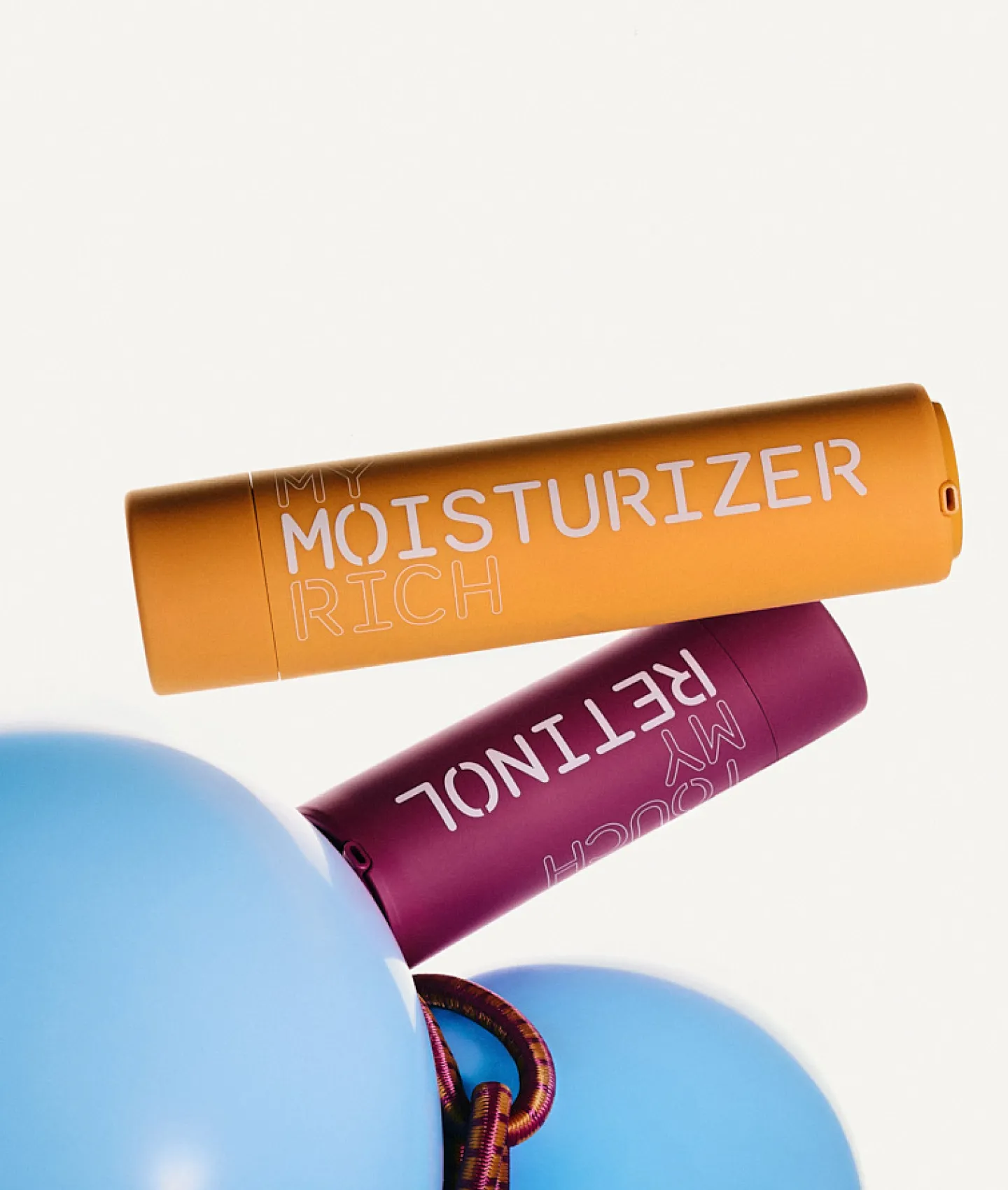 Насыщенный увлажняющий крем DON'T TOUCH MY MOISTURIZER RICH улучшает и поддерживает защитные фукции кожи, избавляет от сухости, шелушений и раздражений. Насыщенная формула обволакивает кожу, защищает от потери воды и мгновенно сглаживает шелушения.
Сыворотка с ретинолом DON'T TOUCH MY RETINOL для кожи любого типа с первыми признаками старения и/или склонностью к воспалениям.